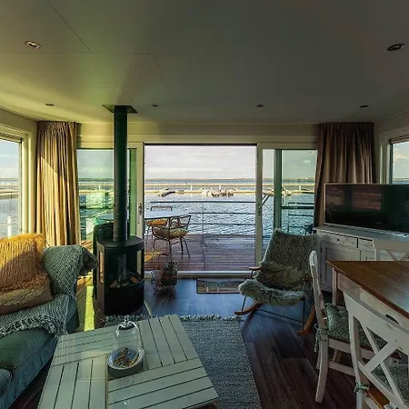Hausboot Paradise * Klitten