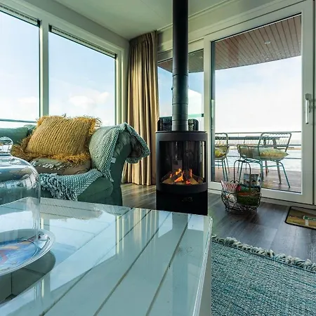 Hausboot Paradise Úszó hotel Klitten