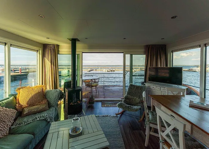 Hausboot Paradise * Klitten