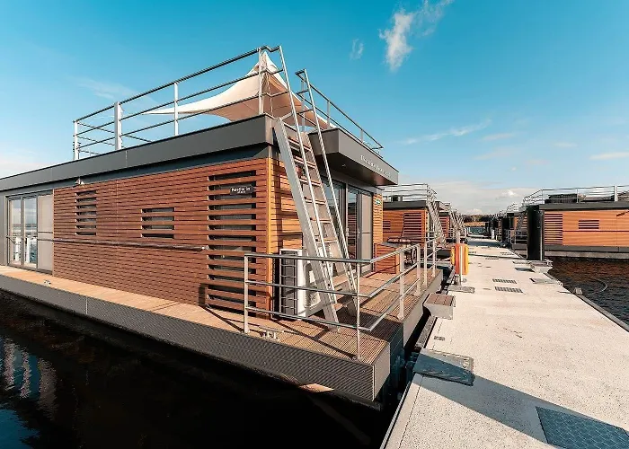 Hausboot Paradise * Klitten